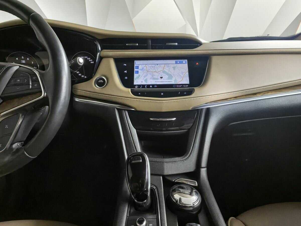 Купить Cadillac XT5 с пробегом. Фото: #10