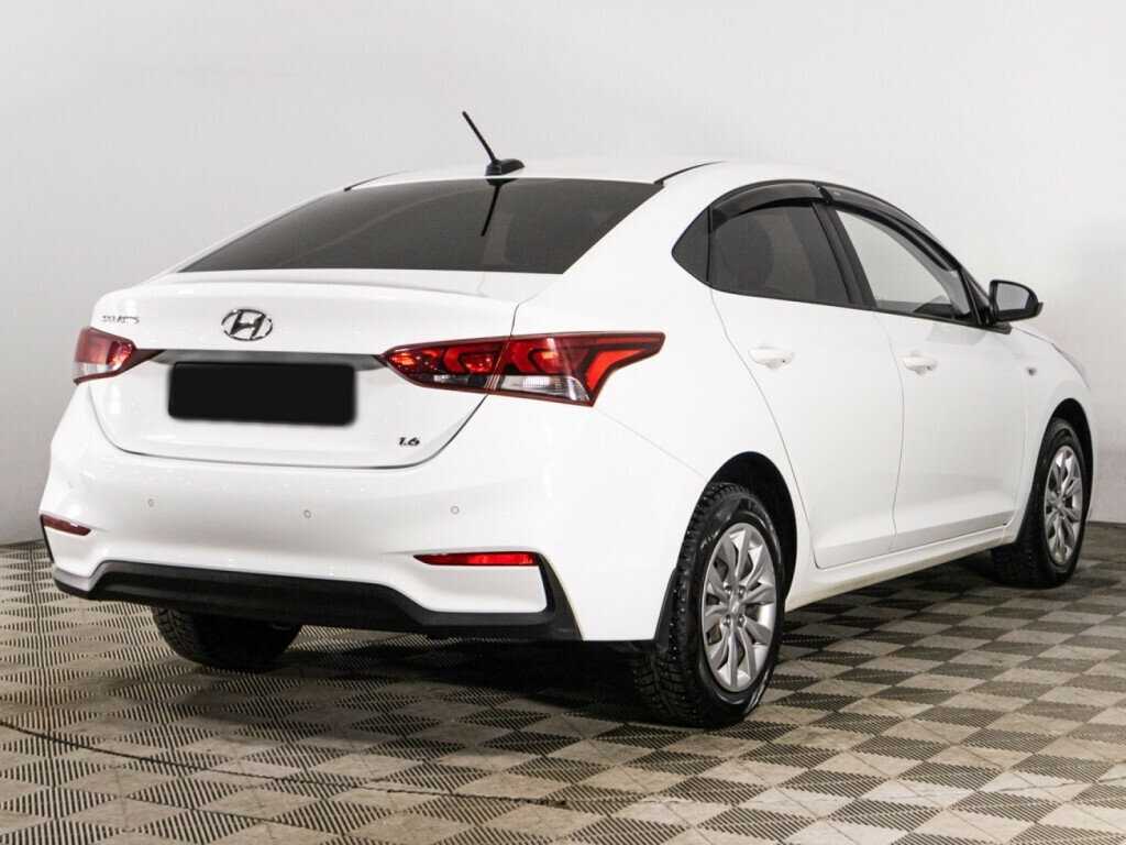 Купить Hyundai Solaris с пробегом. Фото: #4
