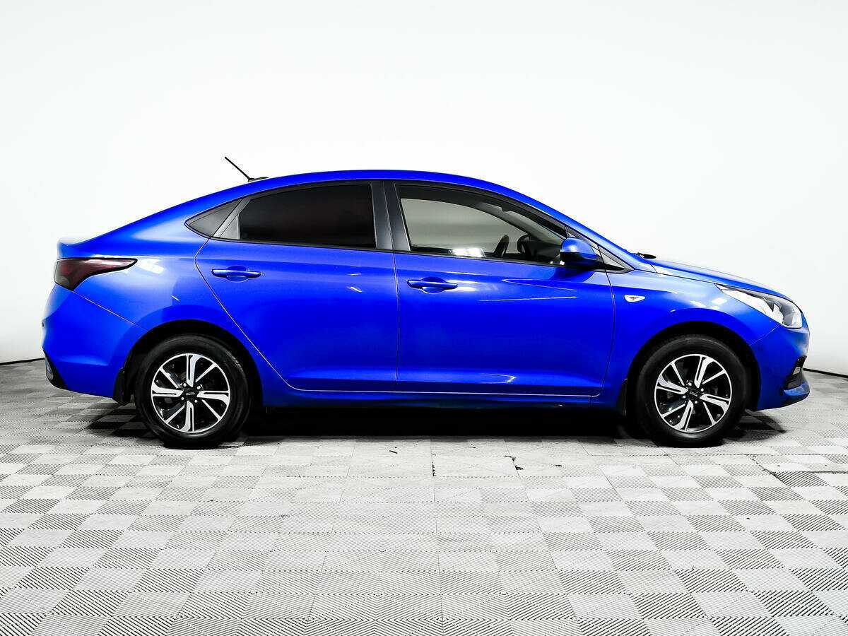 Купить Hyundai Solaris с пробегом. Фото: #3