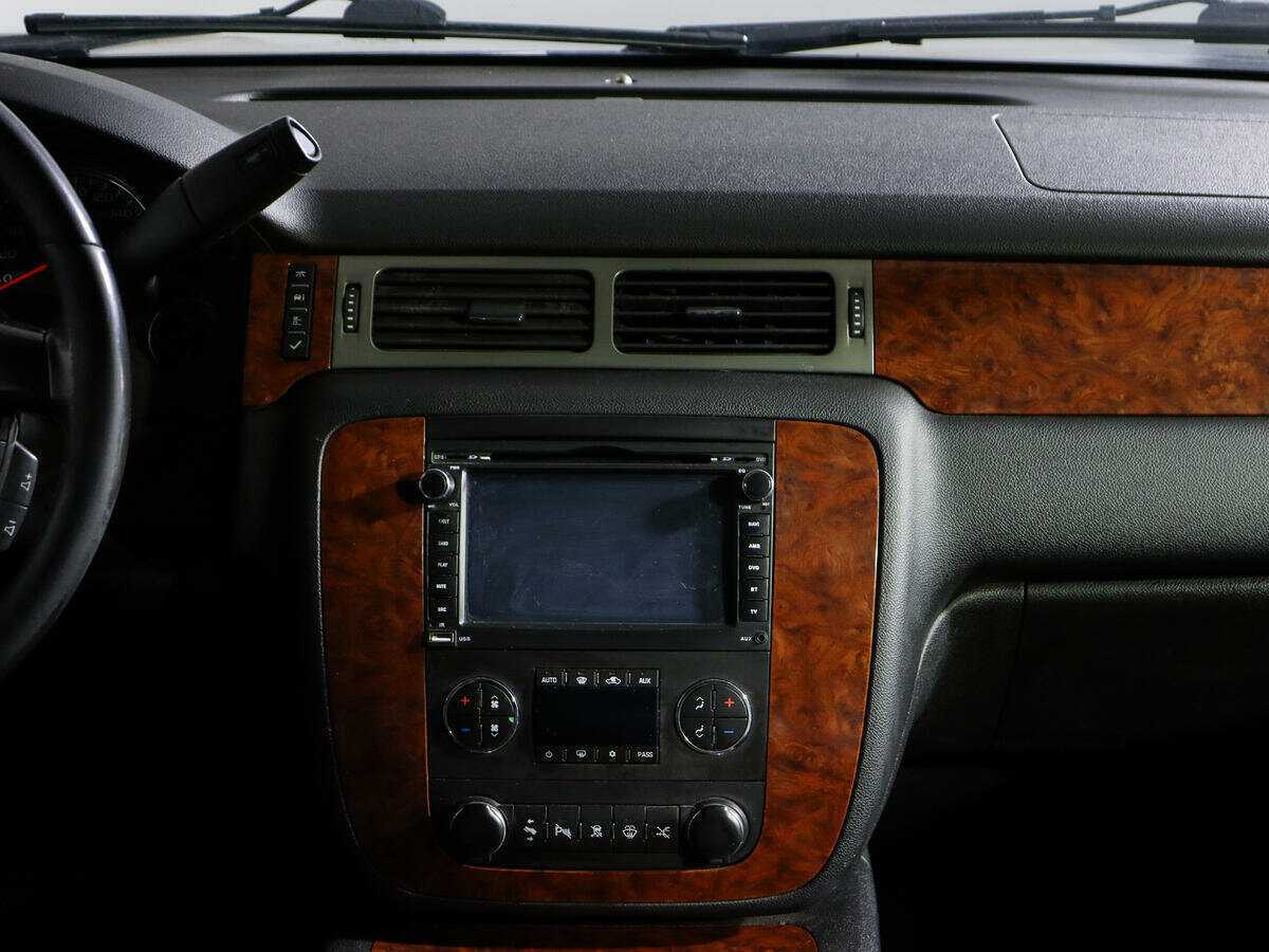 Купить Chevrolet Tahoe с пробегом. Фото: #10