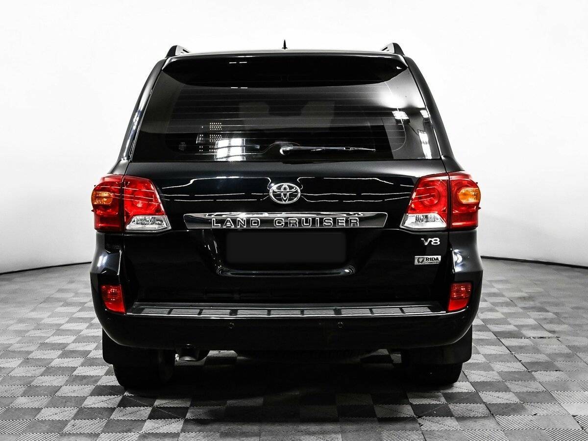 Купить Toyota Land Cruiser с пробегом. Фото: #4
