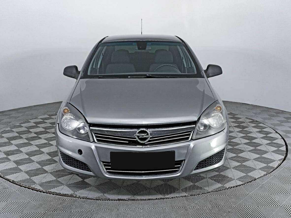 Купить Opel Astra с пробегом. Фото: #1