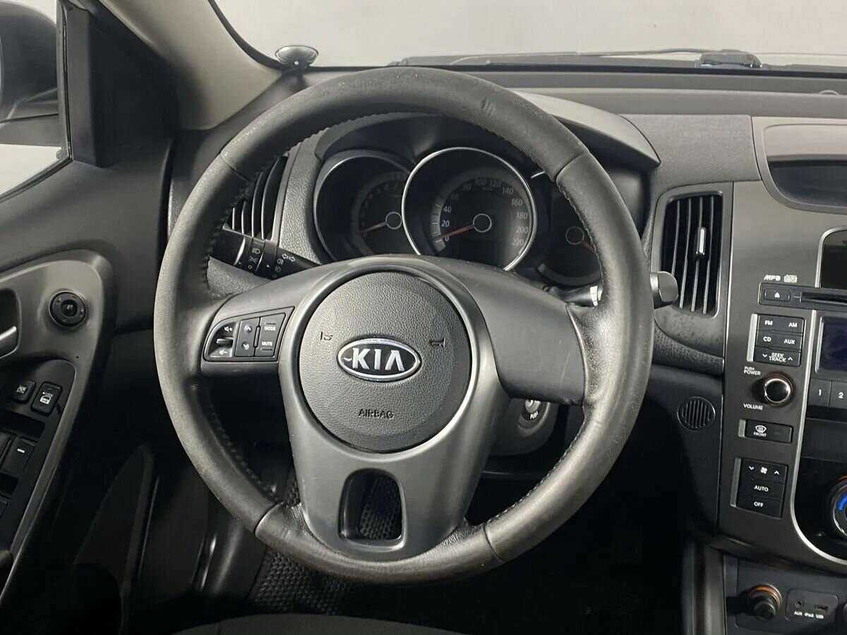 Купить Kia Cerato с пробегом. Фото: #9