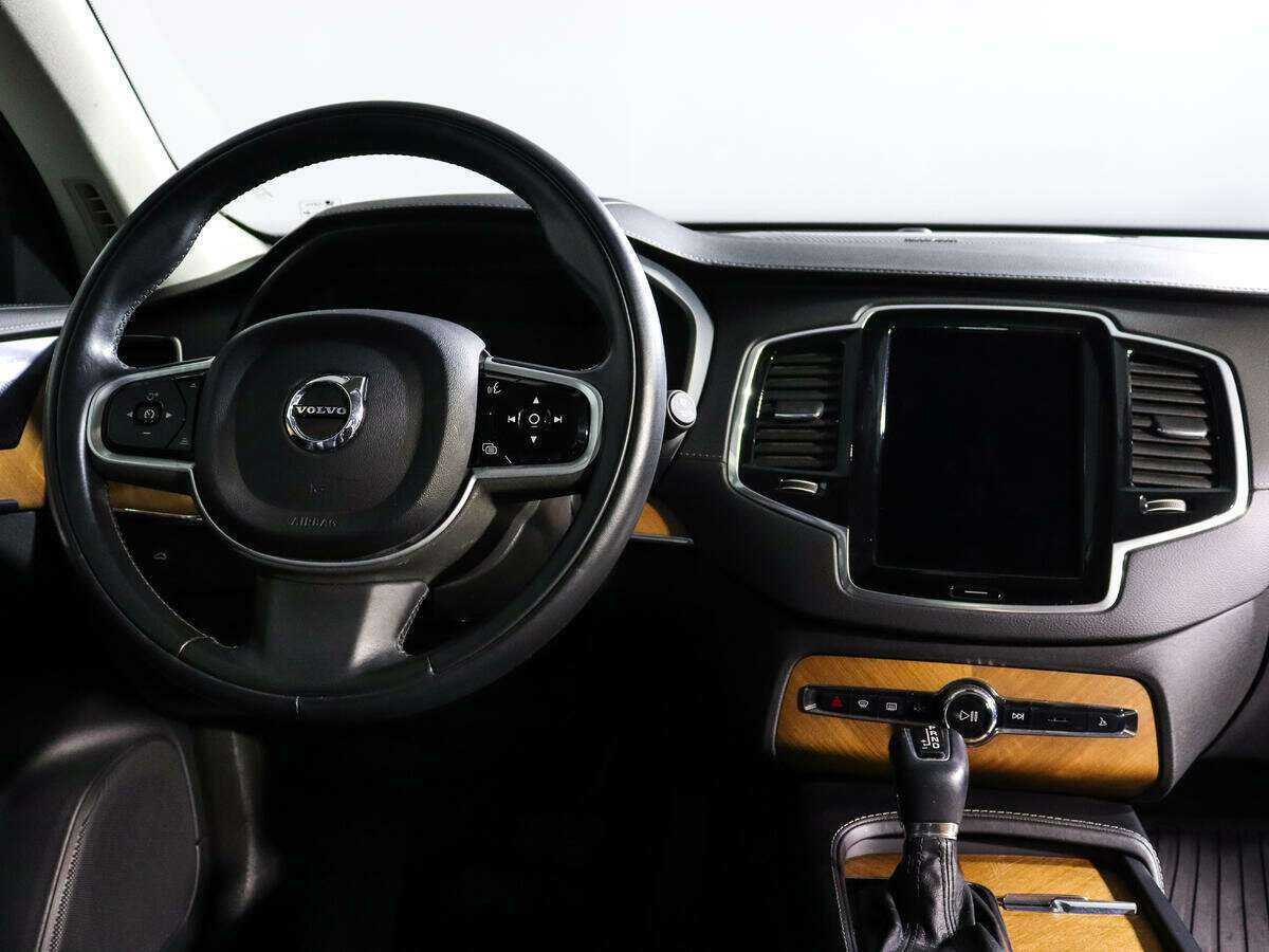 Купить Volvo XC90 с пробегом. Фото: #11