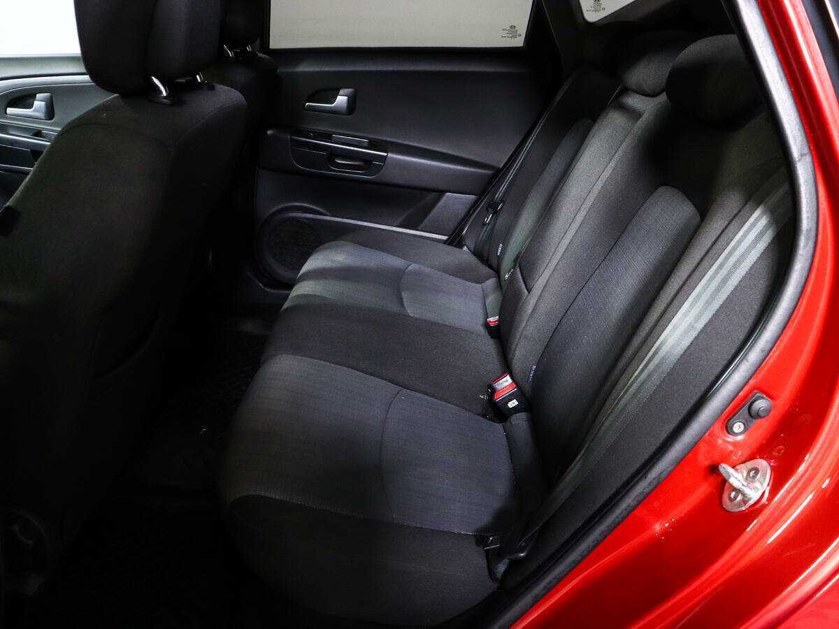 Купить Kia Ceed с пробегом. Фото: #7