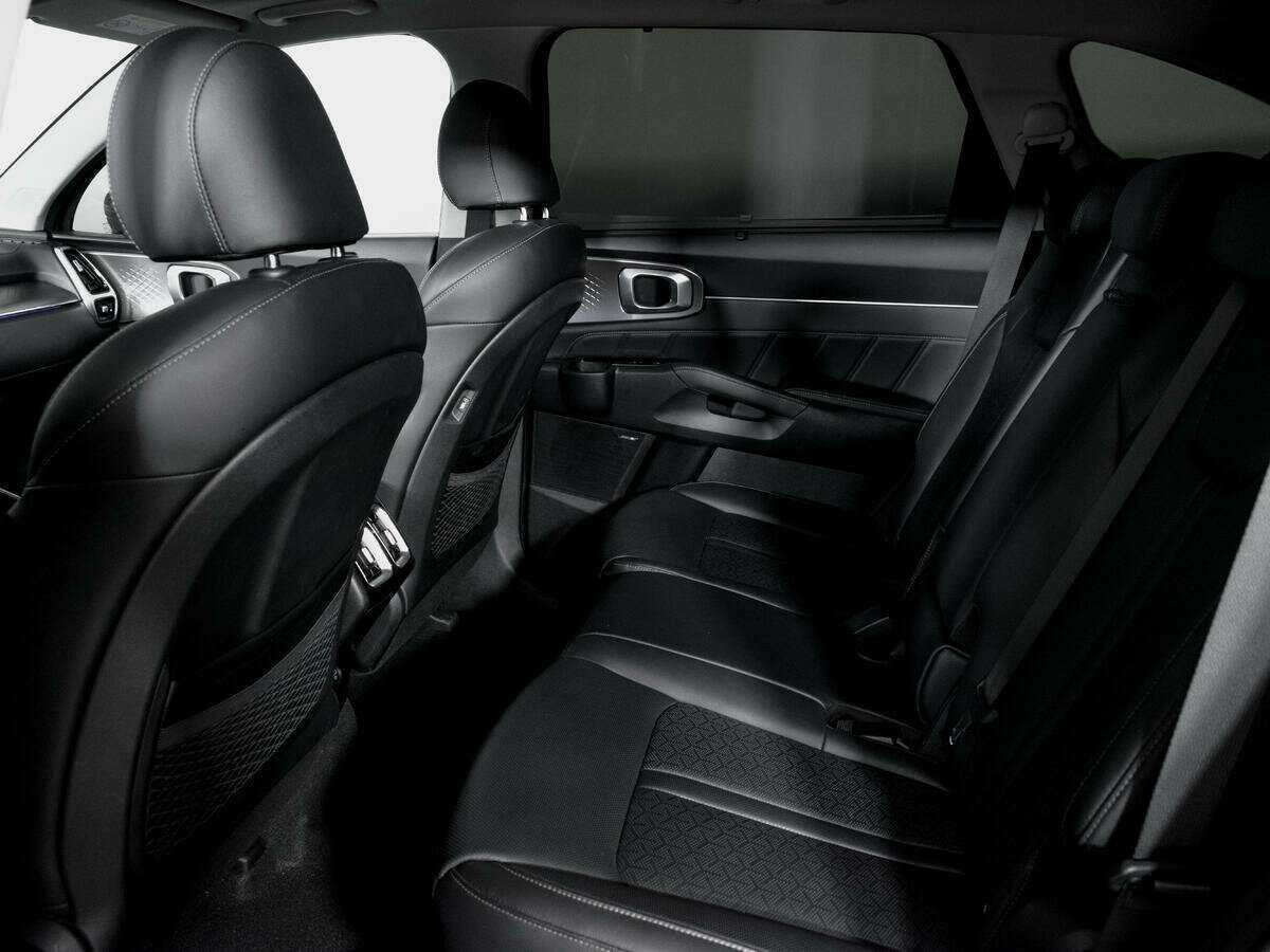 Купить Kia Sorento с пробегом. Фото: #8