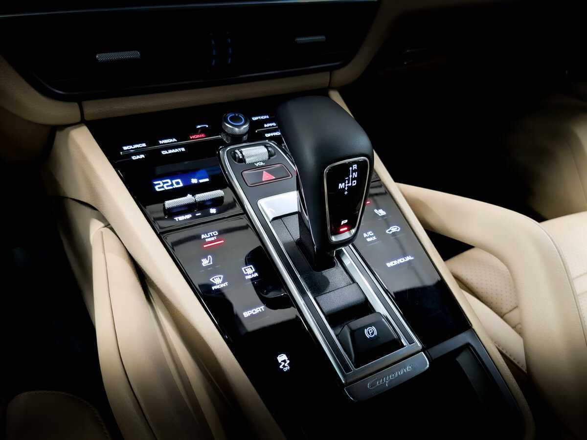 Купить Porsche Cayenne с пробегом. Фото: #29