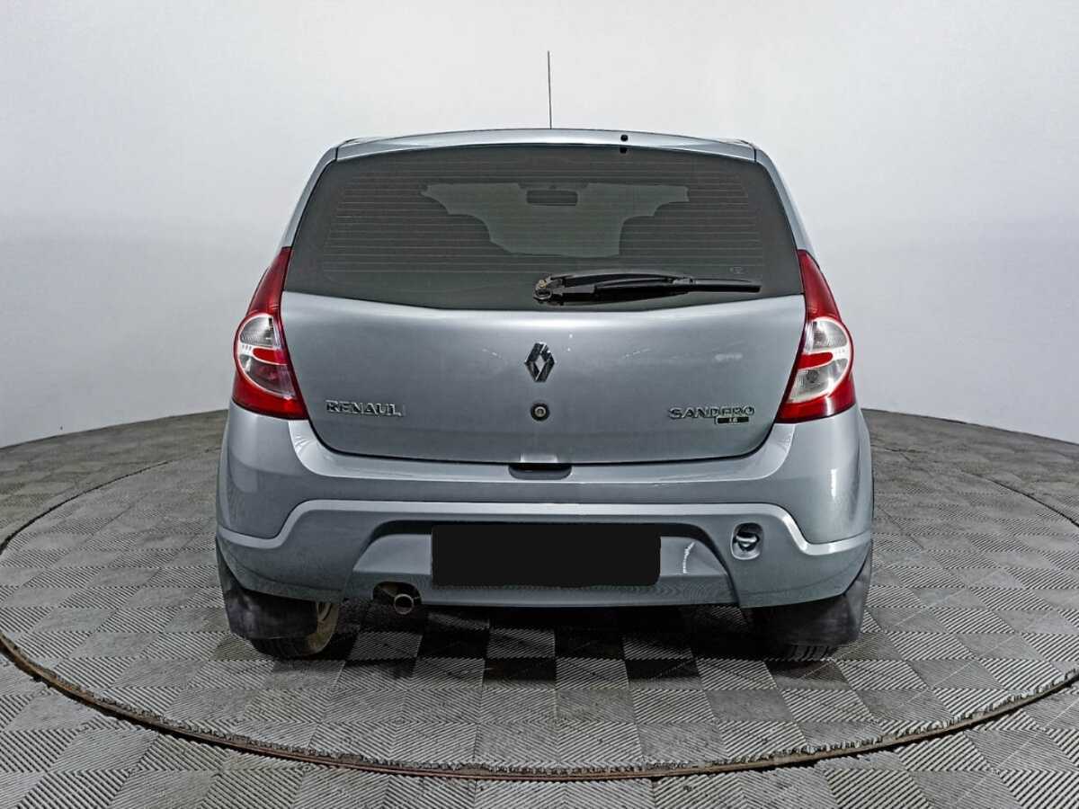 Купить Renault Sandero с пробегом. Фото: #4