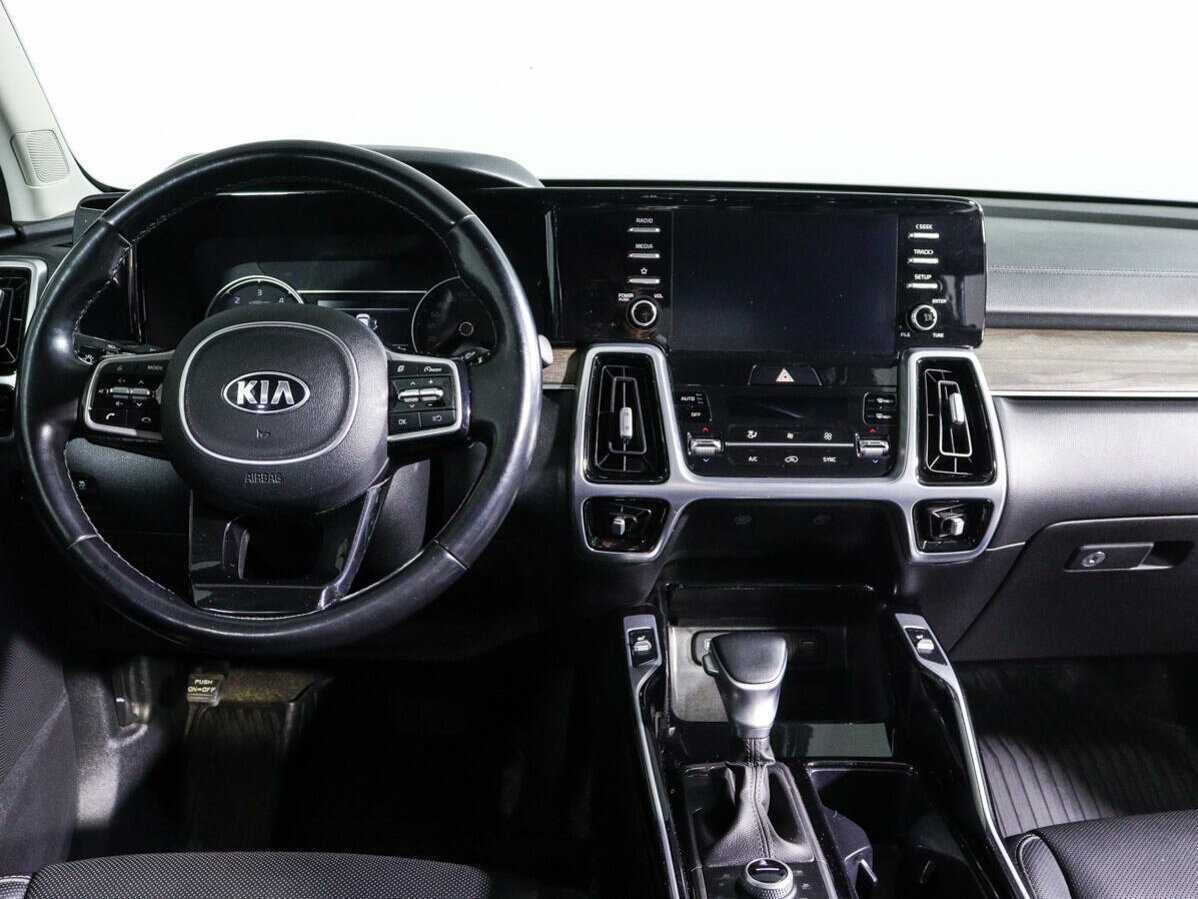 Купить Kia Sorento с пробегом. Фото: #11
