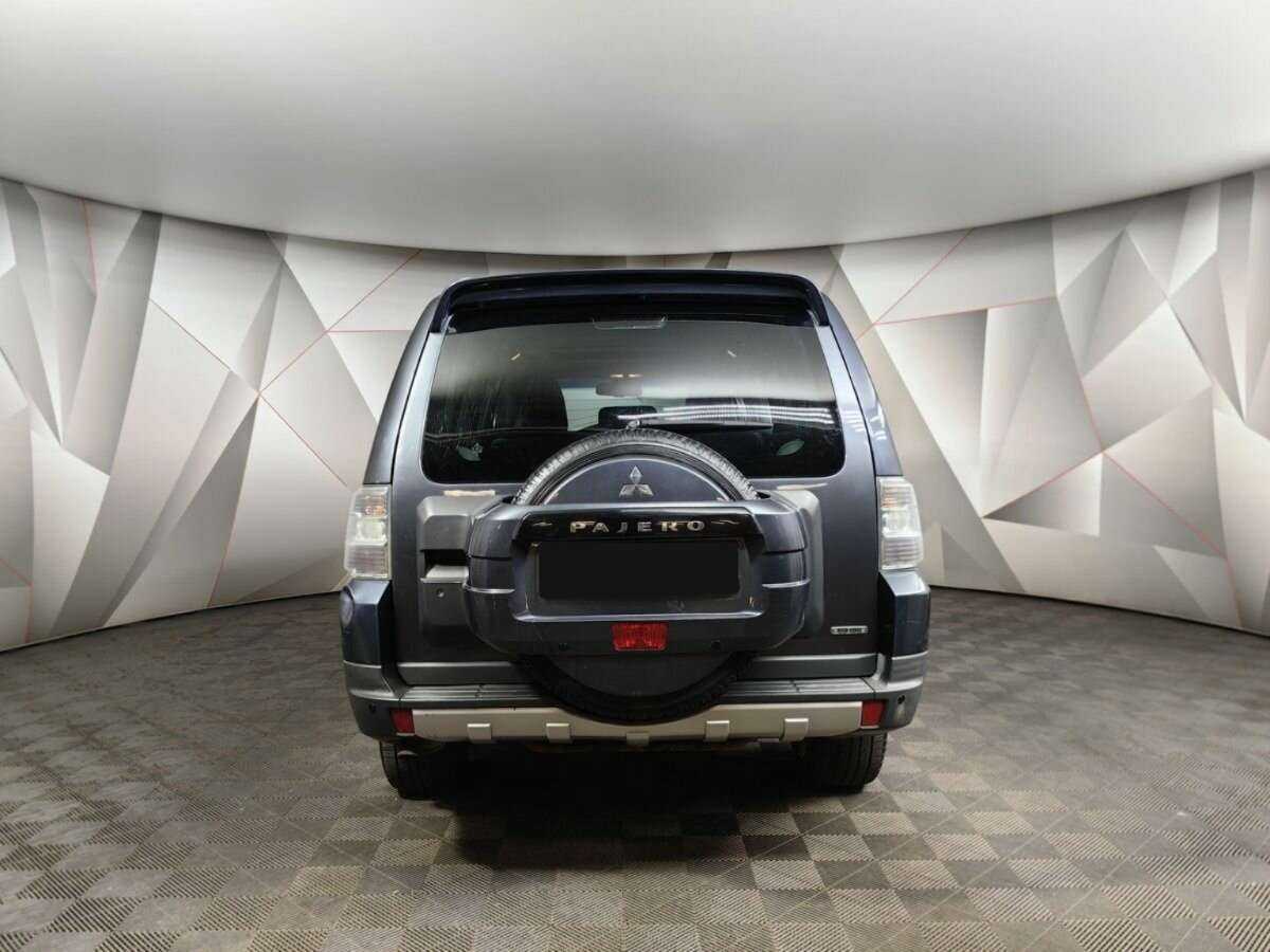 Купить Mitsubishi Pajero с пробегом. Фото: #7