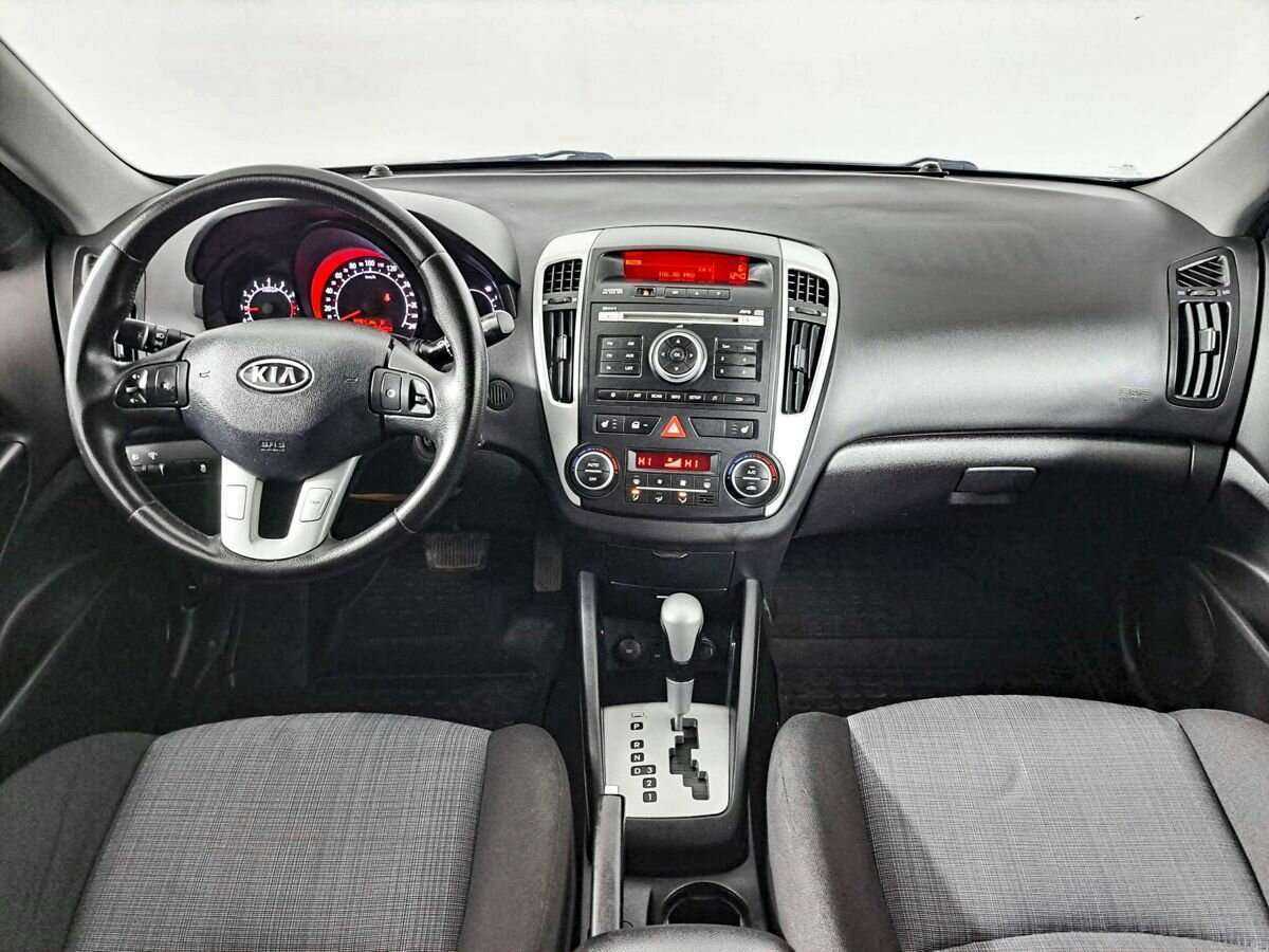 Купить Kia Ceed с пробегом. Фото: #11