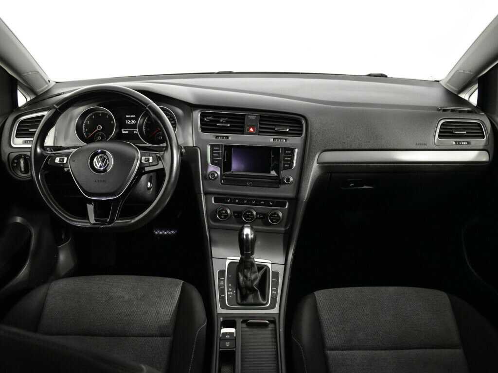 Купить Volkswagen Golf с пробегом. Фото: #12