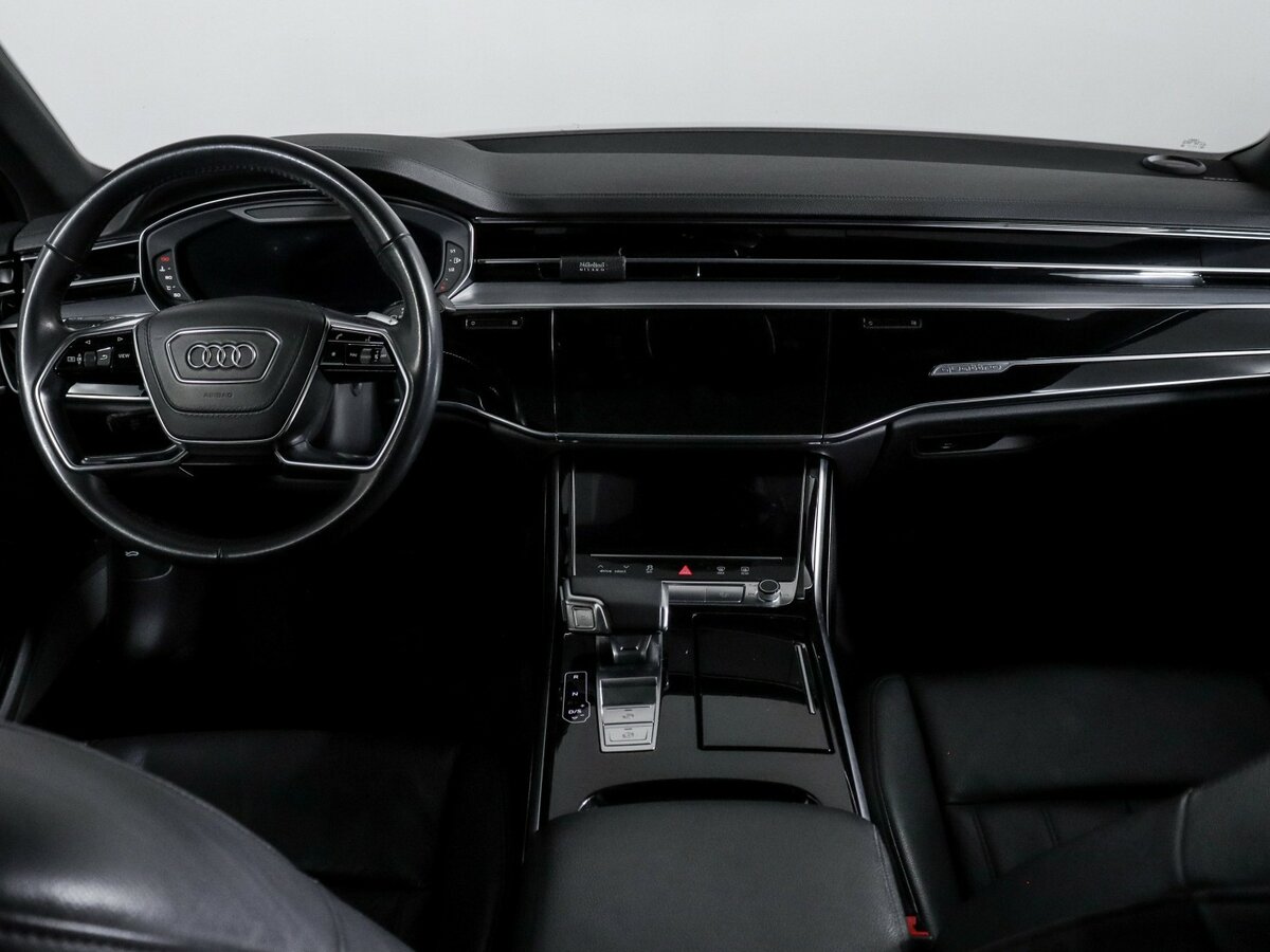 Купить Audi A8 с пробегом. Фото: #11