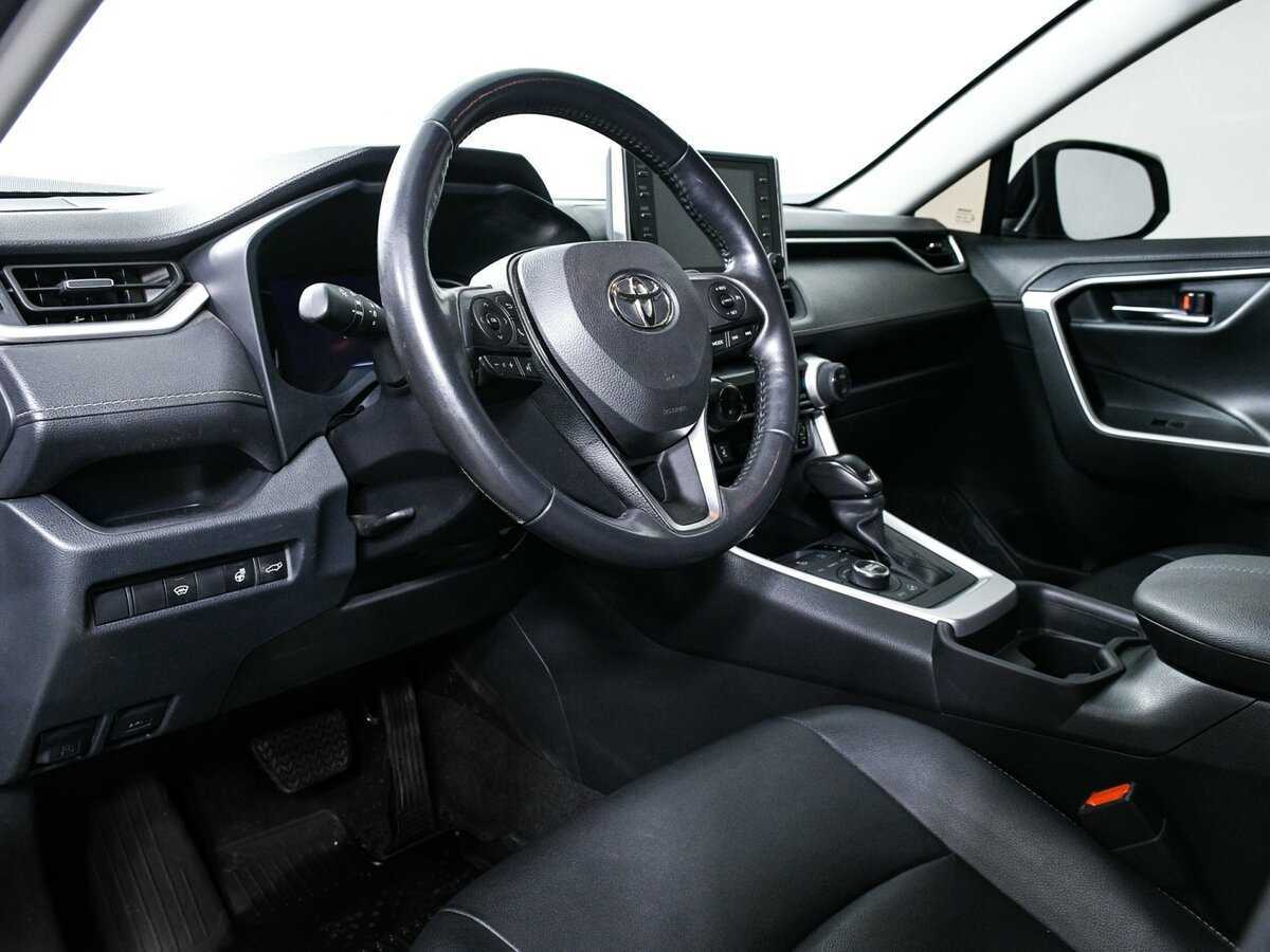 Купить Toyota RAV4 с пробегом. Фото: #10