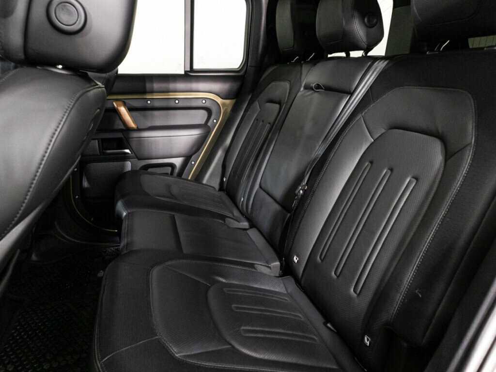 Купить Land Rover Defender с пробегом. Фото: #6