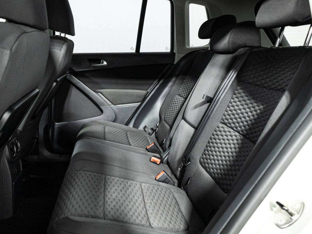 Купить Volkswagen Tiguan с пробегом. Фото: #9