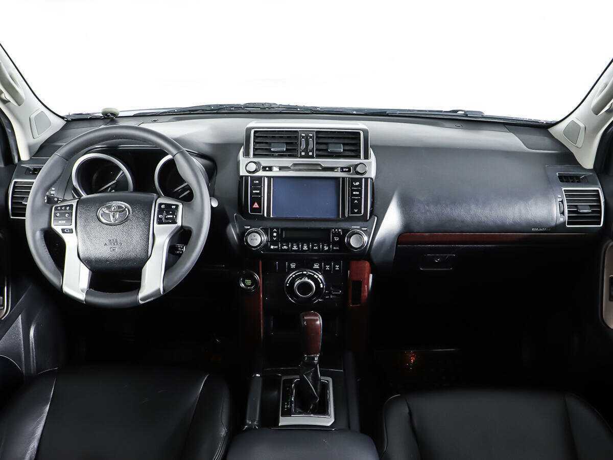 Купить Toyota Land Cruiser Prado с пробегом. Фото: #9