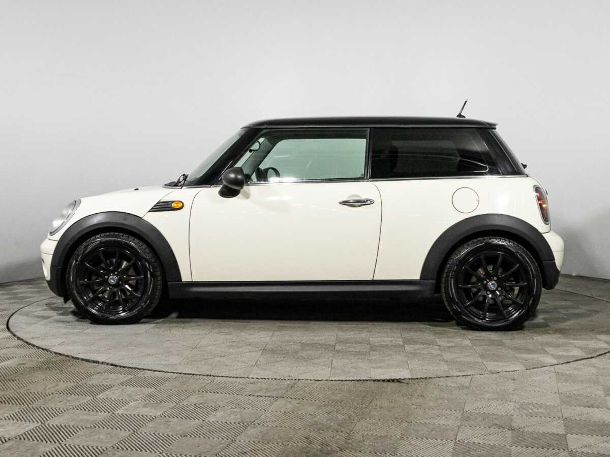 Купить Mini Hatch с пробегом. Фото: #7