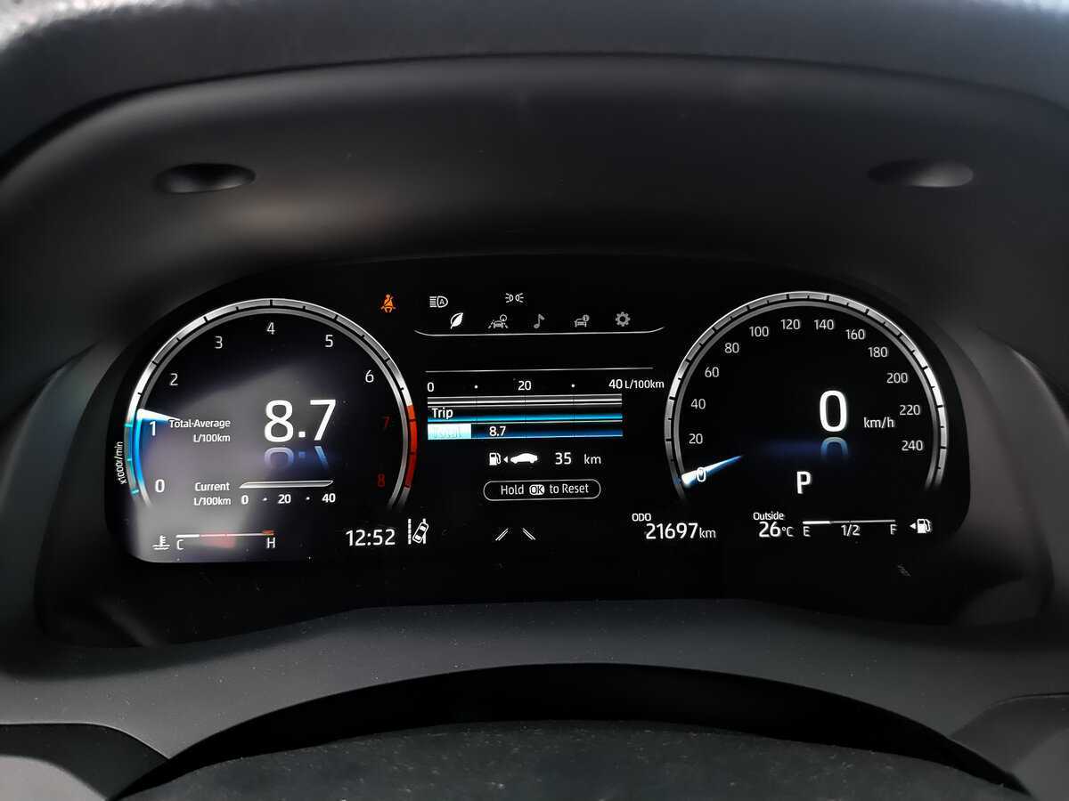 Купить Toyota Camry с пробегом. Фото: #11
