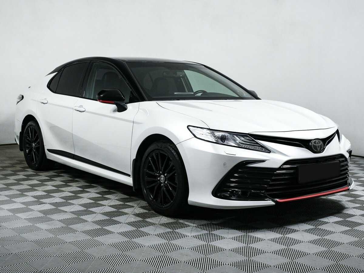 Купить Toyota Camry с пробегом. Фото: #2