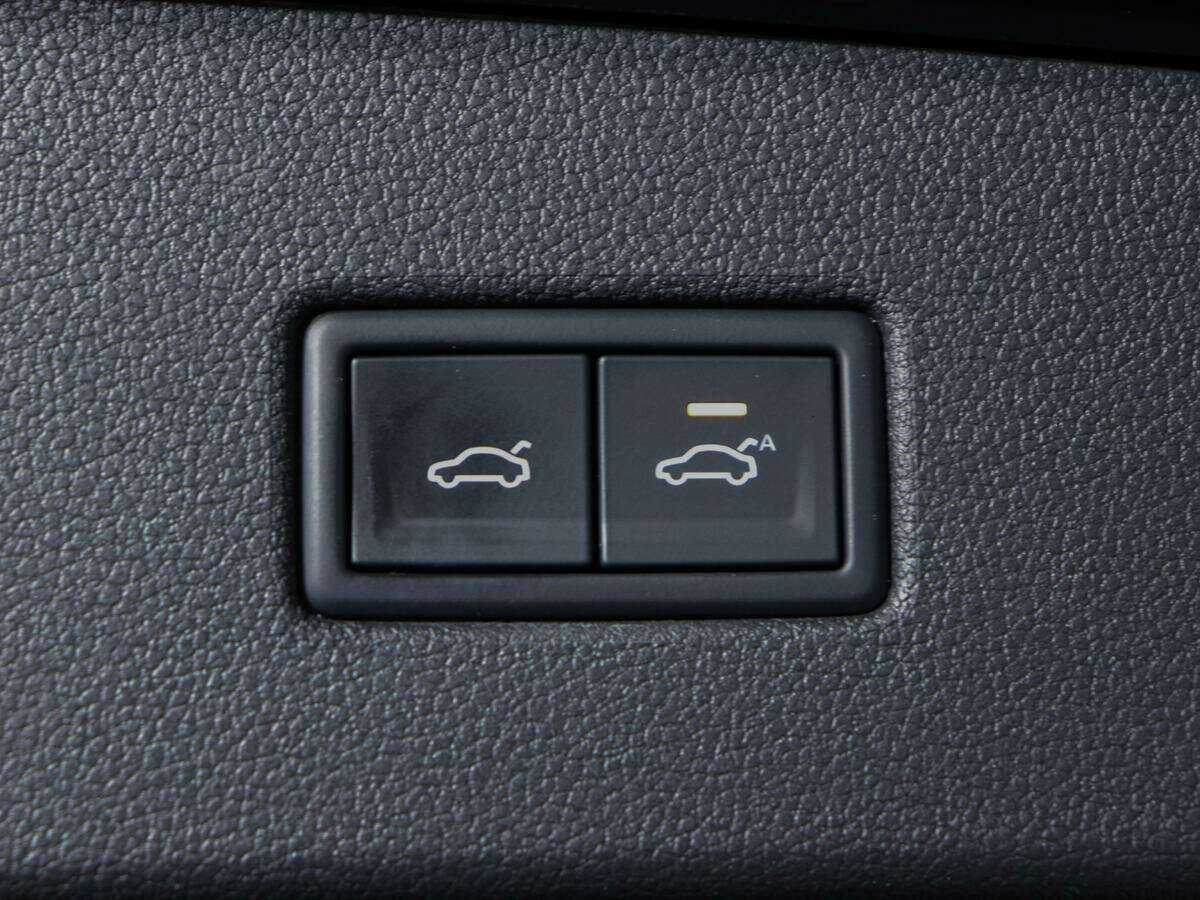 Купить Volkswagen Tiguan с пробегом. Фото: #14