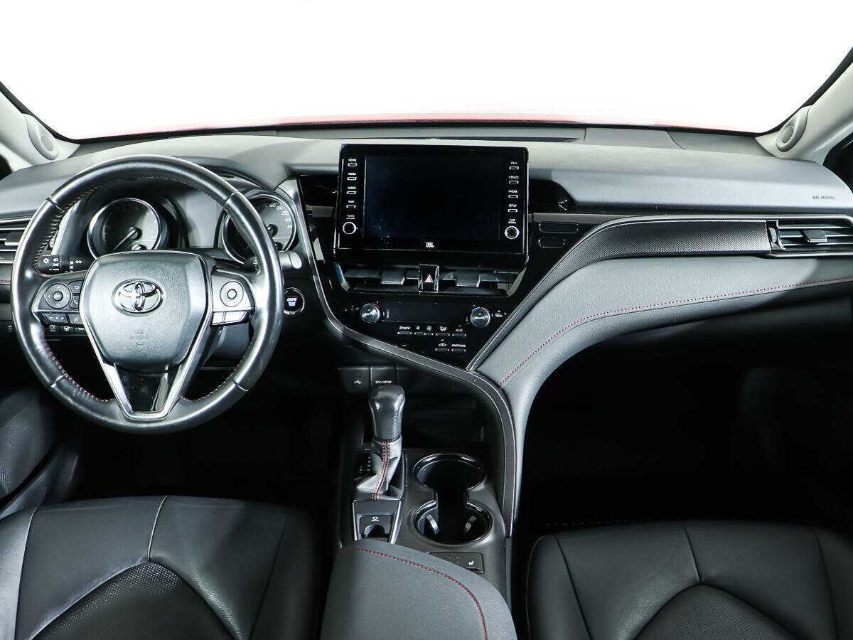 Купить Toyota Camry с пробегом. Фото: #8