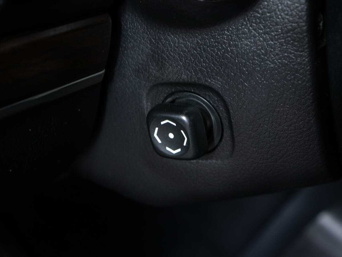 Купить Toyota Land Cruiser с пробегом. Фото: #22