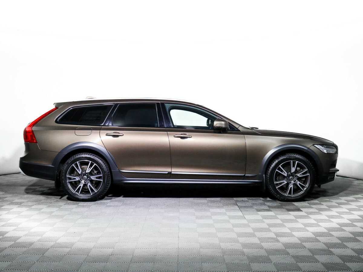 Купить Volvo V90 Cross Country с пробегом. Фото: #3