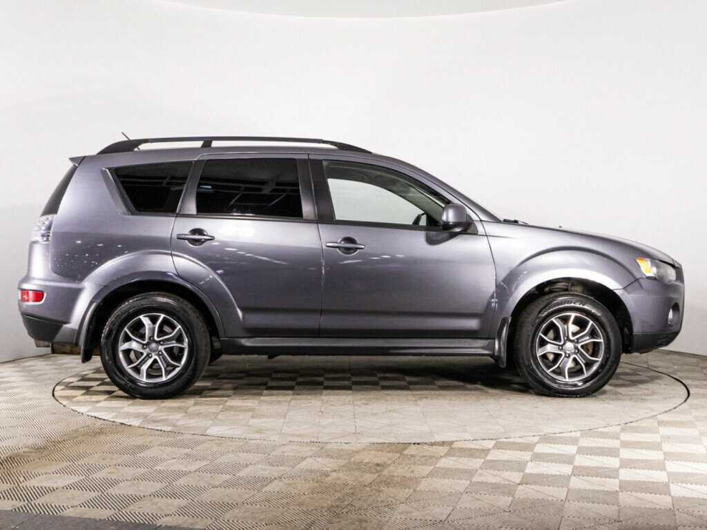 Купить Mitsubishi Outlander с пробегом. Фото: #3