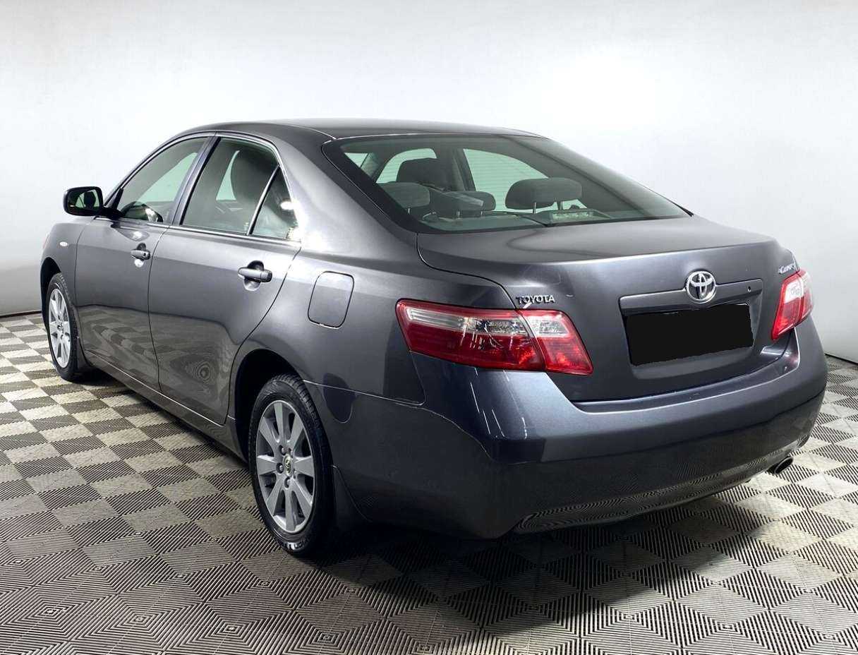 Купить Toyota Camry с пробегом. Фото: #4
