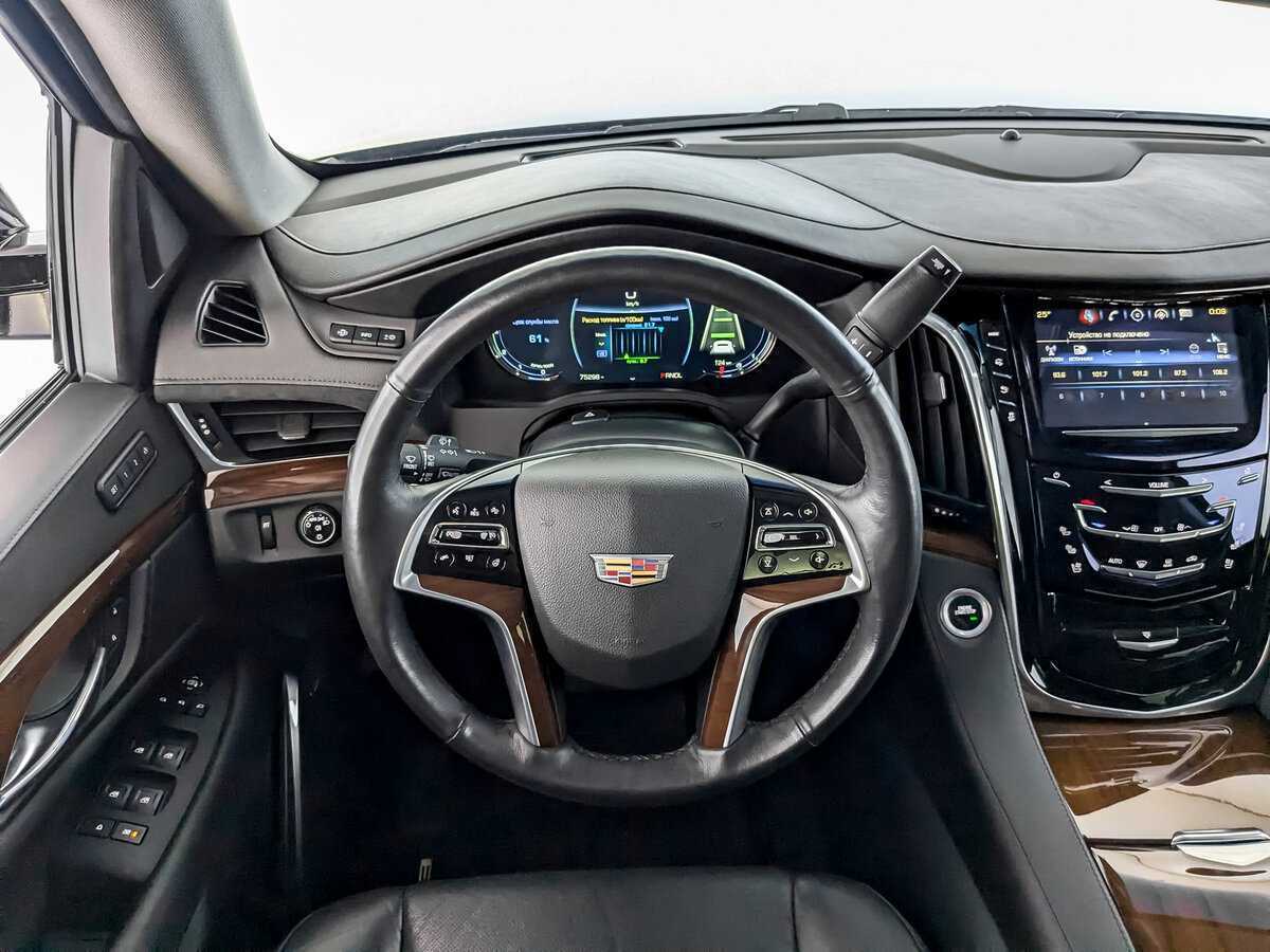 Купить Cadillac Escalade с пробегом. Фото: #18