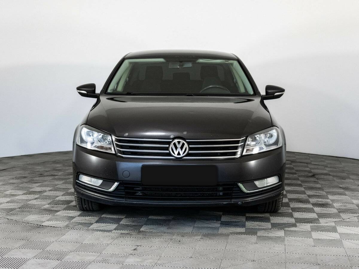 Купить Volkswagen Passat с пробегом. Фото: #1