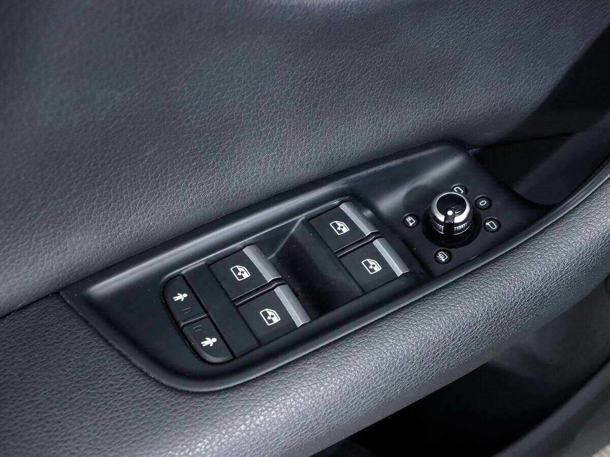 Купить Audi Q7 с пробегом. Фото: #9