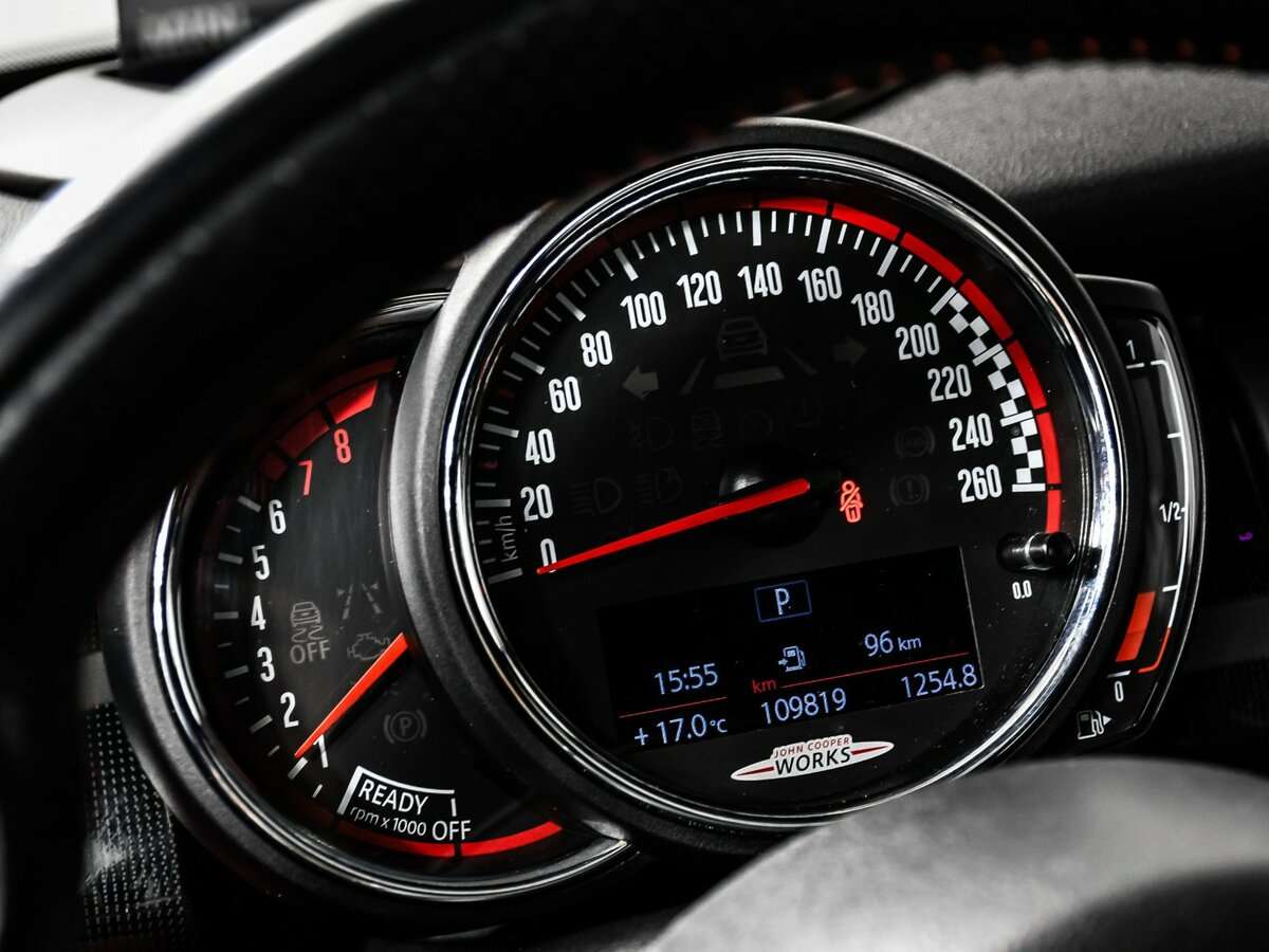Купить Mini Hatch с пробегом. Фото: #9