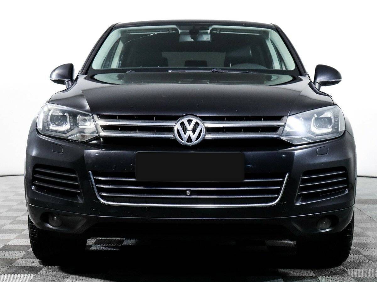 Купить Volkswagen Touareg с пробегом. Фото: #1