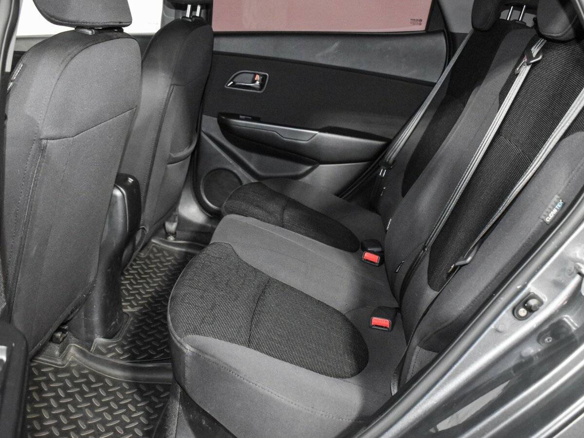 Купить Kia Rio с пробегом. Фото: #10