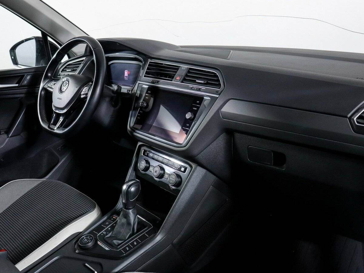 Купить Volkswagen Tiguan с пробегом. Фото: #3