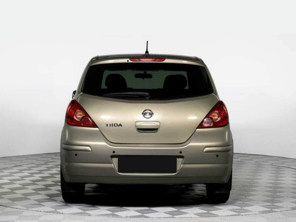 Купить Nissan Tiida с пробегом. Фото: #4