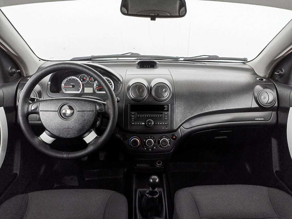 Купить Chevrolet Aveo с пробегом. Фото: #8
