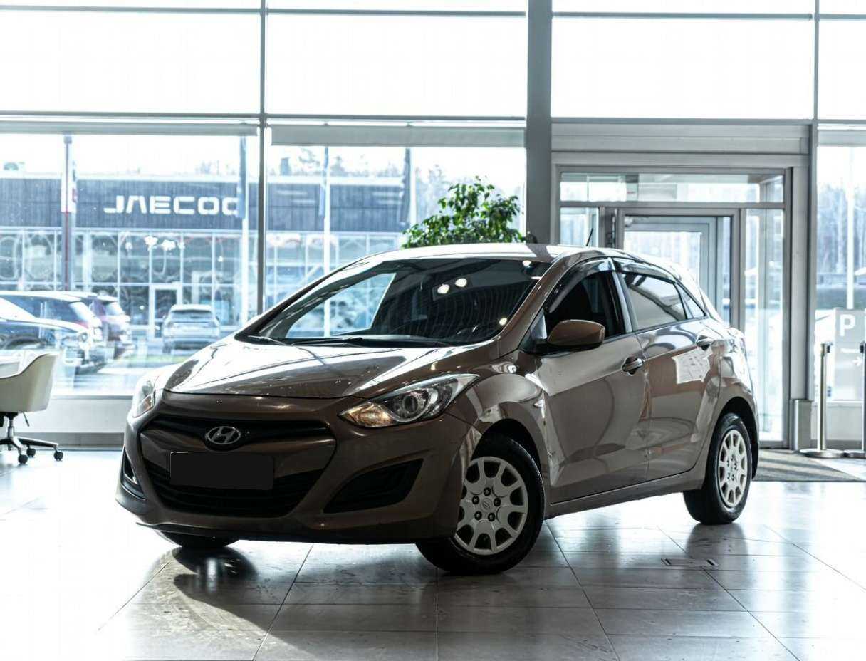 Купить Hyundai i30 с пробегом. Посмотреть фото