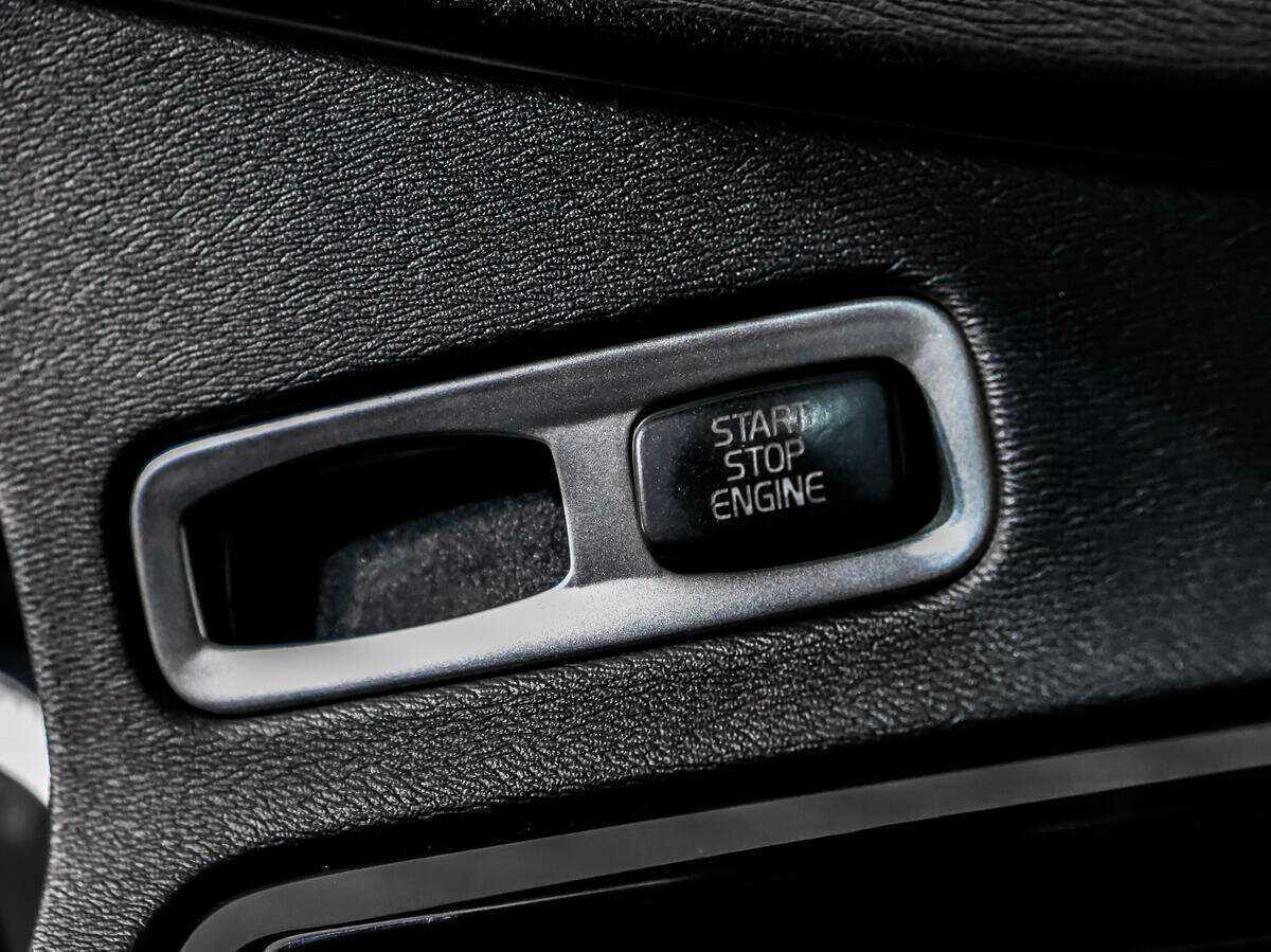 Купить Volvo XC70 с пробегом. Фото: #11