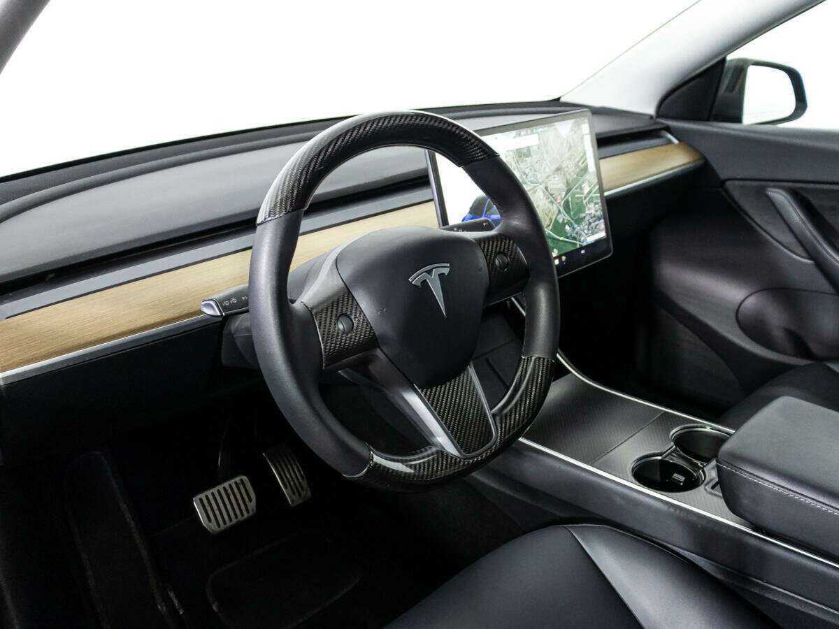 Купить Tesla Model Y с пробегом. Фото: #9