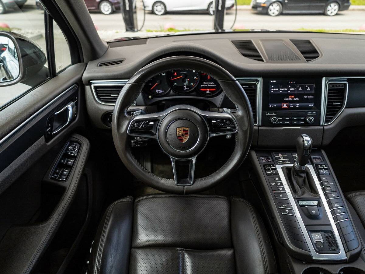 Купить Porsche Macan с пробегом. Фото: #14