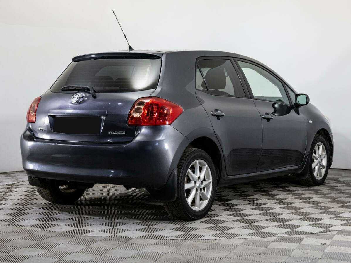 Купить Toyota Auris с пробегом. Фото: #4