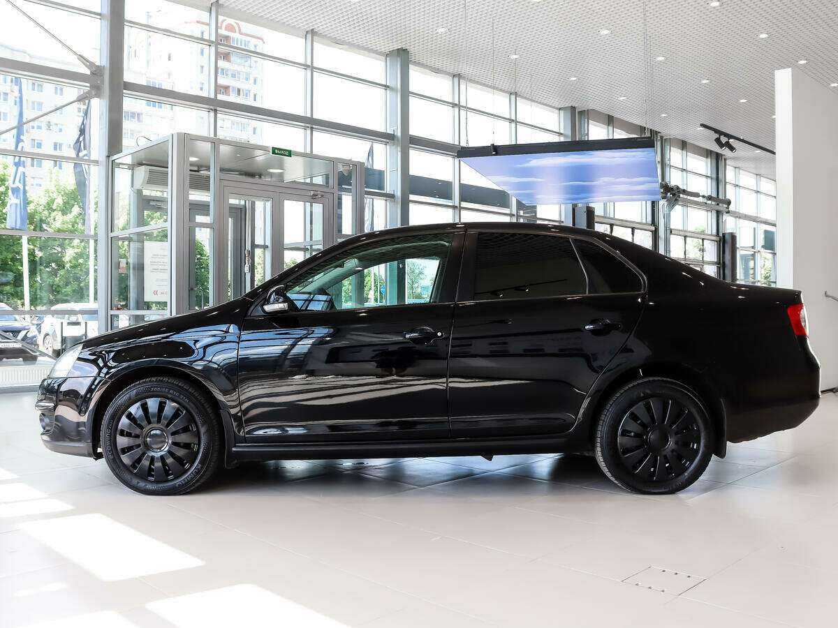 Купить Volkswagen Jetta с пробегом. Фото: #7