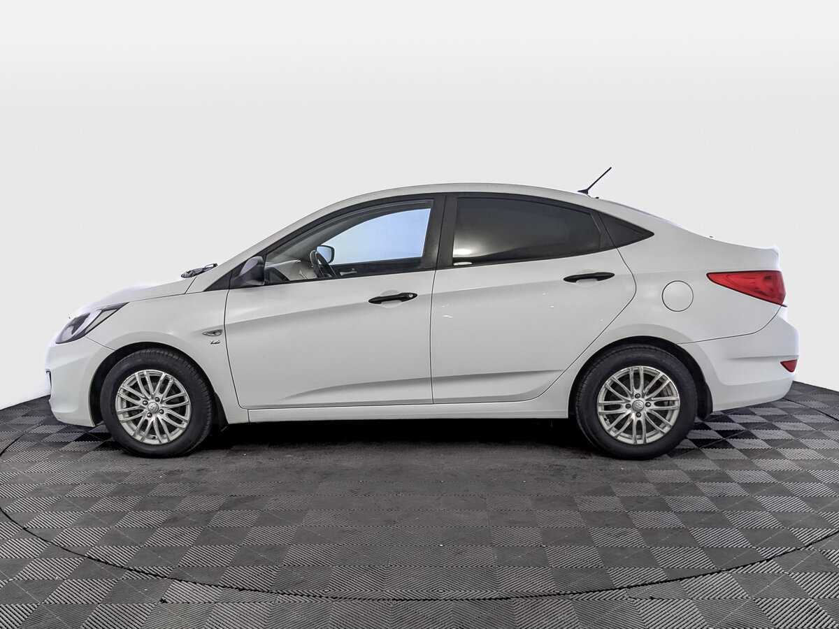 Купить Hyundai Solaris с пробегом. Фото: #7