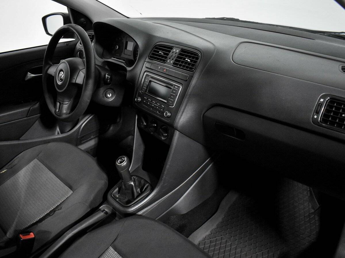 Купить Volkswagen Polo с пробегом. Фото: #12