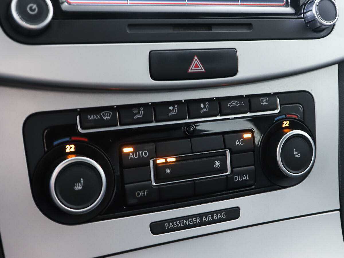 Купить Volkswagen Passat CC с пробегом. Фото: #16