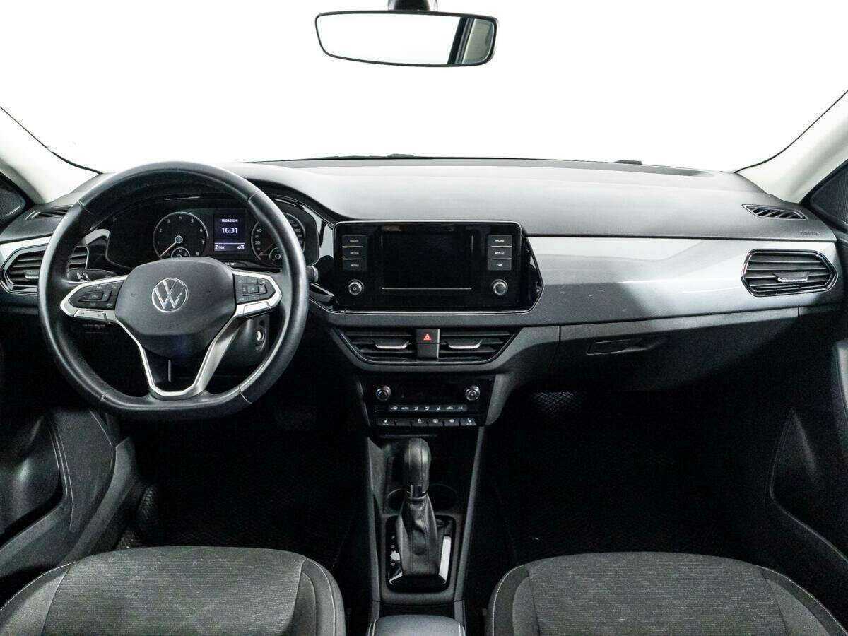 Купить Volkswagen Polo с пробегом. Фото: #12