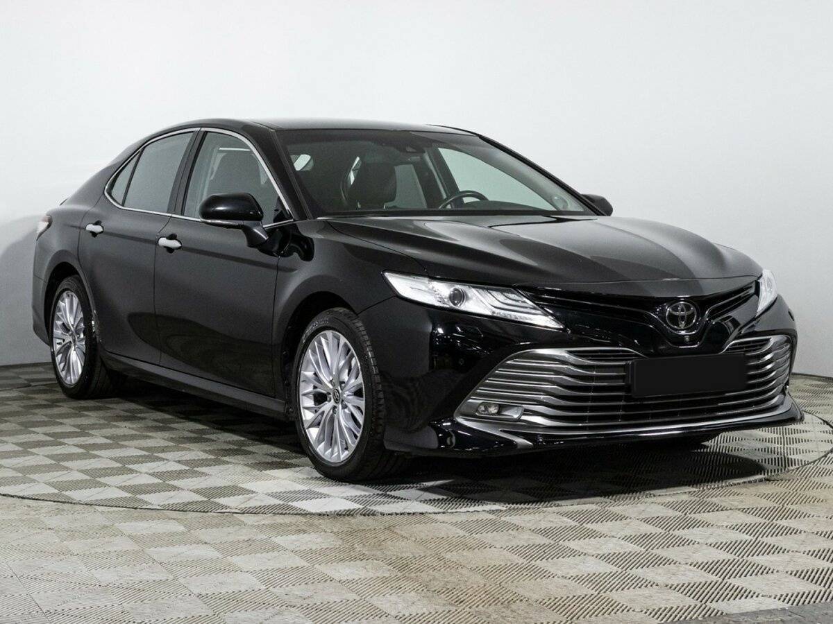 Купить Toyota Camry с пробегом. Фото: #2